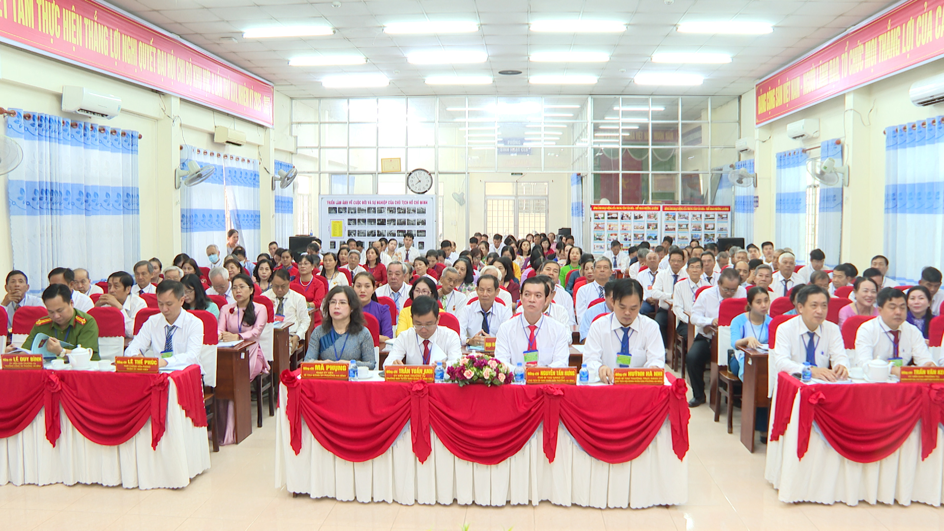 Hình 2: Đại biểu tham dự đại hội